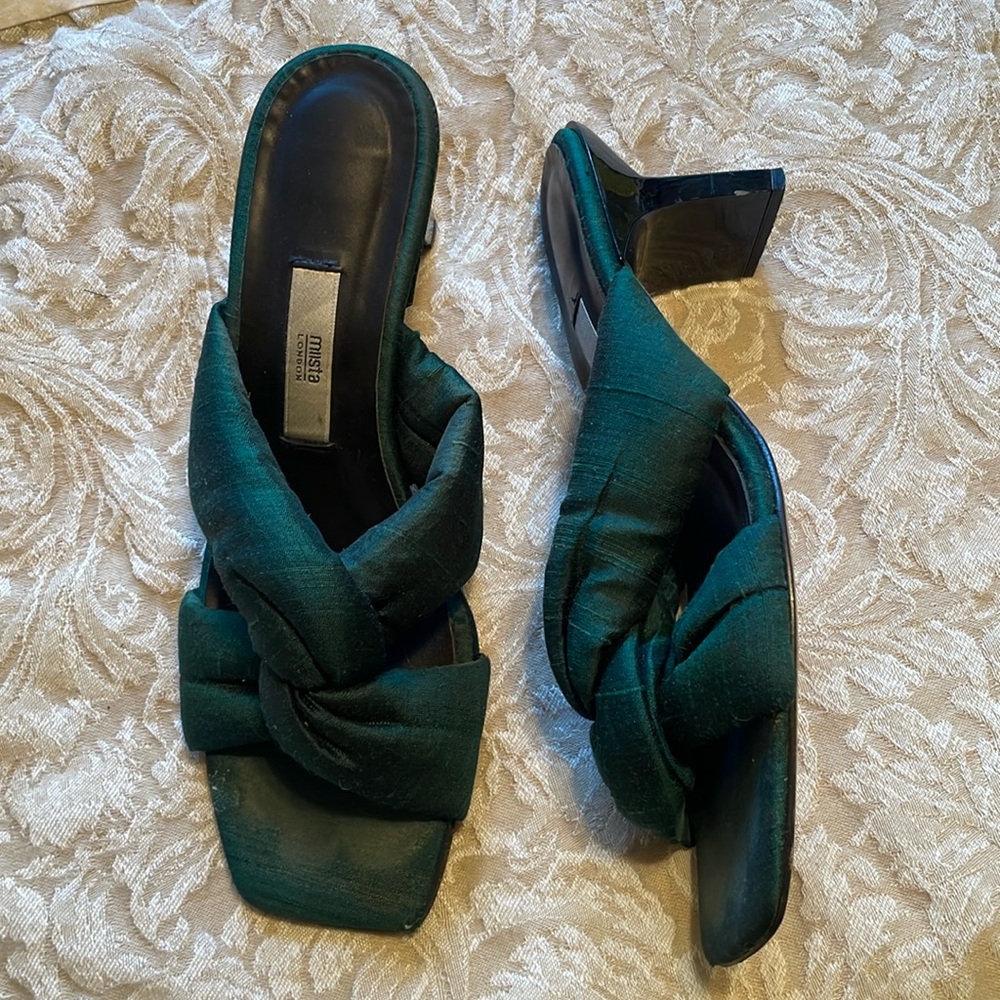 Miista London Slides